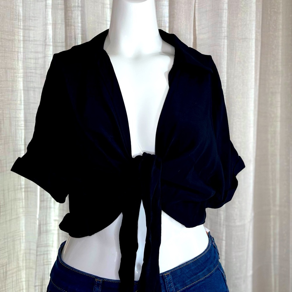 black crop top